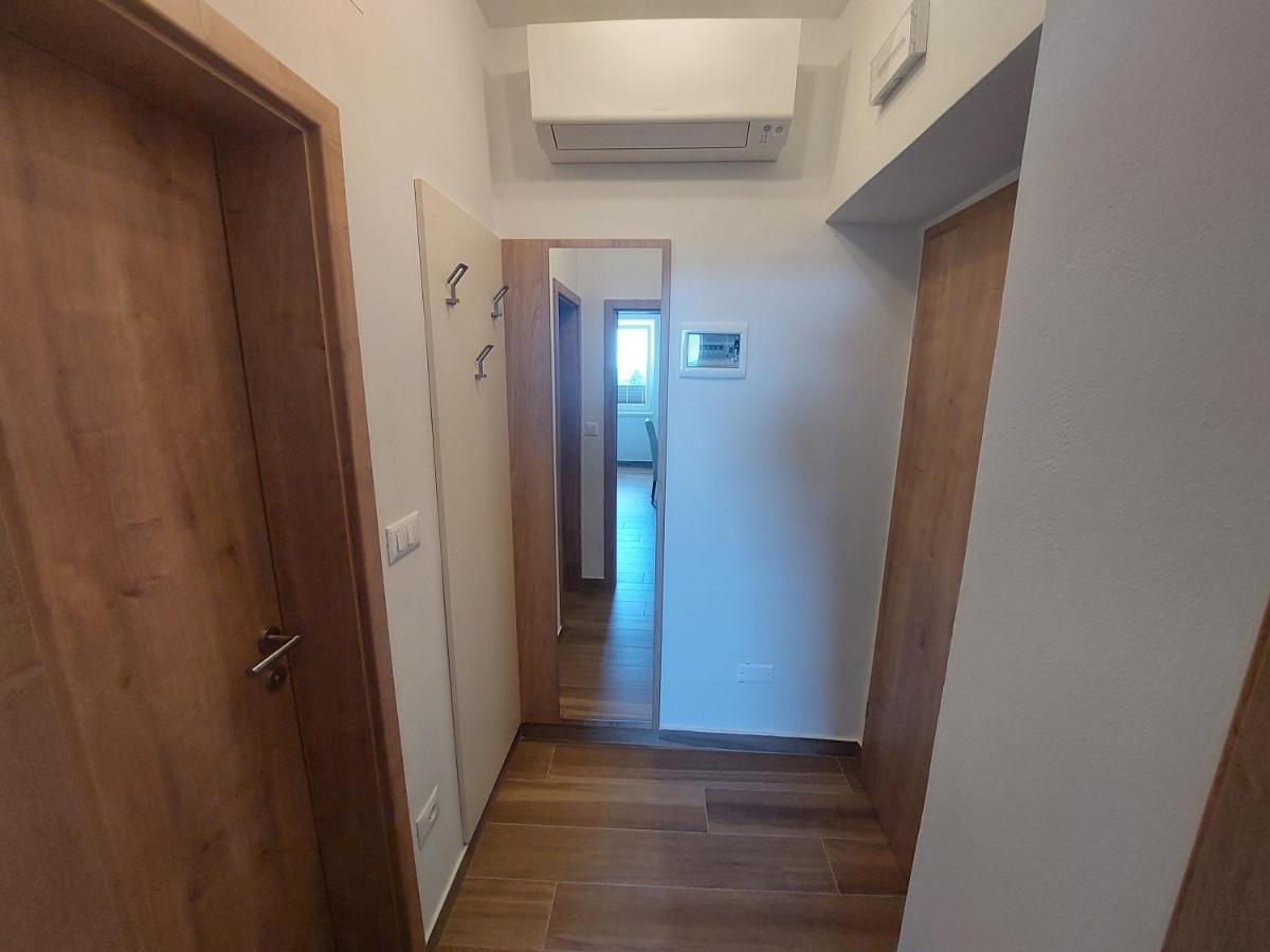 Gostilna In Pizzeria Pri Brajdi Hotel Komen Kültér fotó